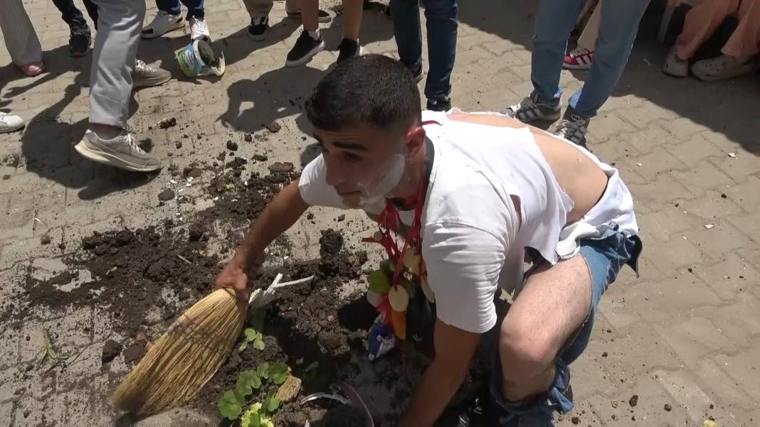 İşkence gibi düğün! Damada yapmadıkları kalmadı 2